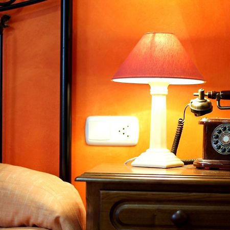 Hotel Rural Hojaranzos Tejeda de Tiétar エクステリア 写真