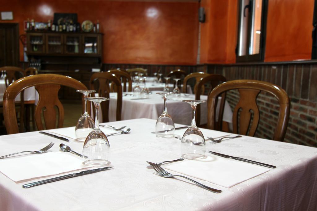 Hotel Rural Hojaranzos Tejeda de Tiétar エクステリア 写真