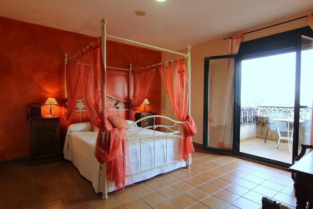 Hotel Rural Hojaranzos Tejeda de Tiétar エクステリア 写真